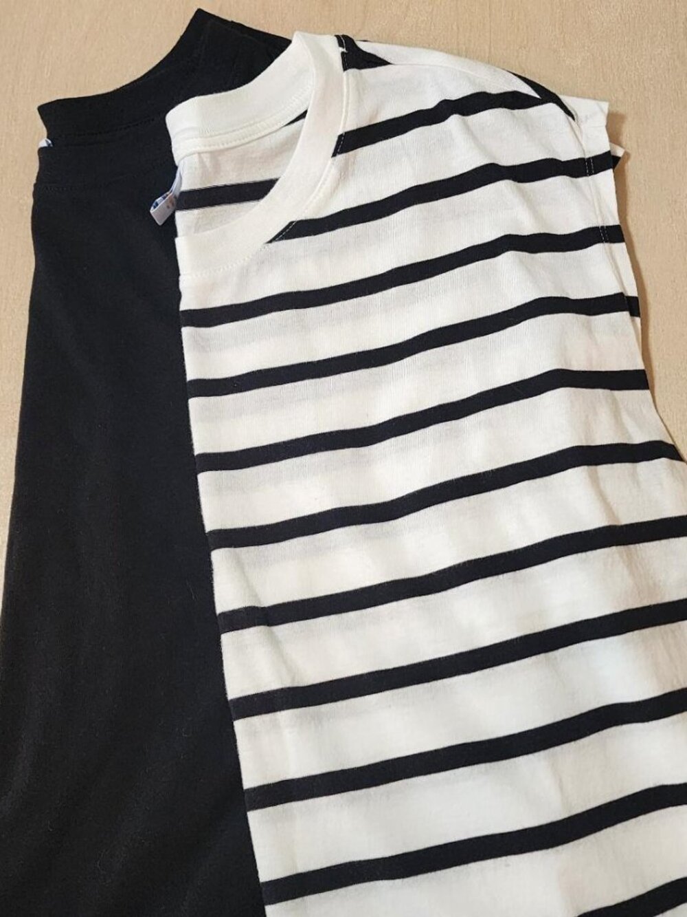Women's Old Navy Sleeveless T-Shirts